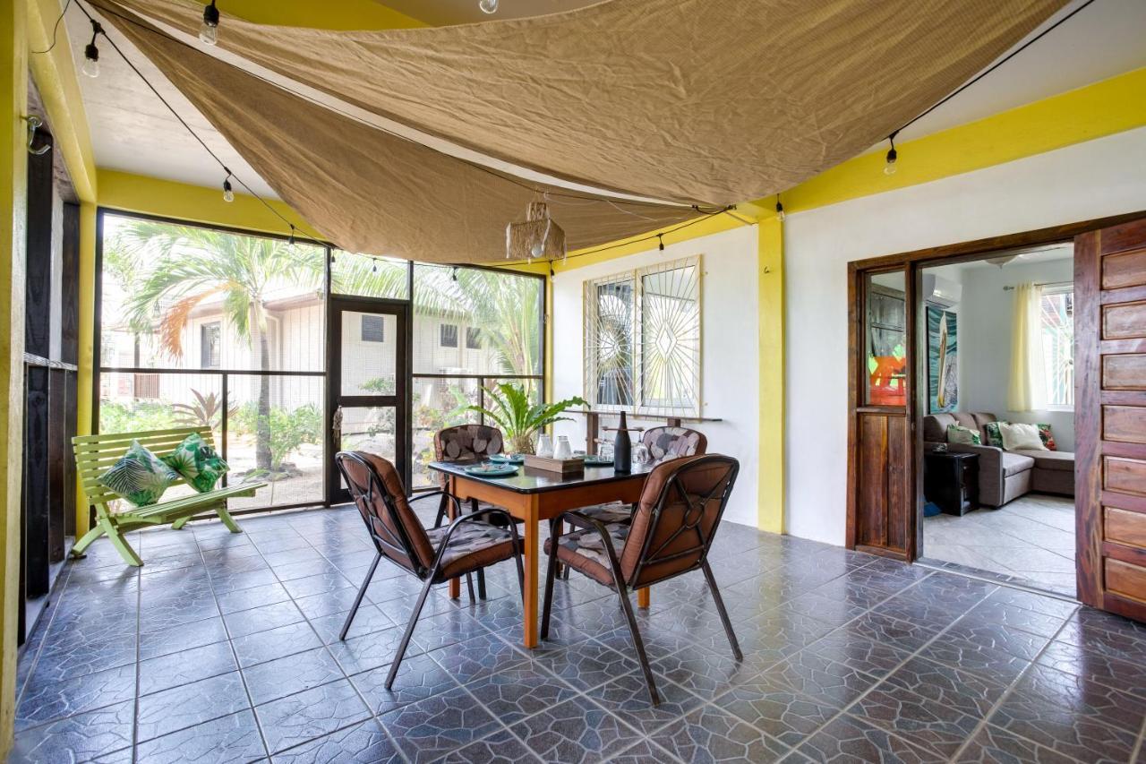 Driftwood Gardens Guesthouse Placencia Ngoại thất bức ảnh
