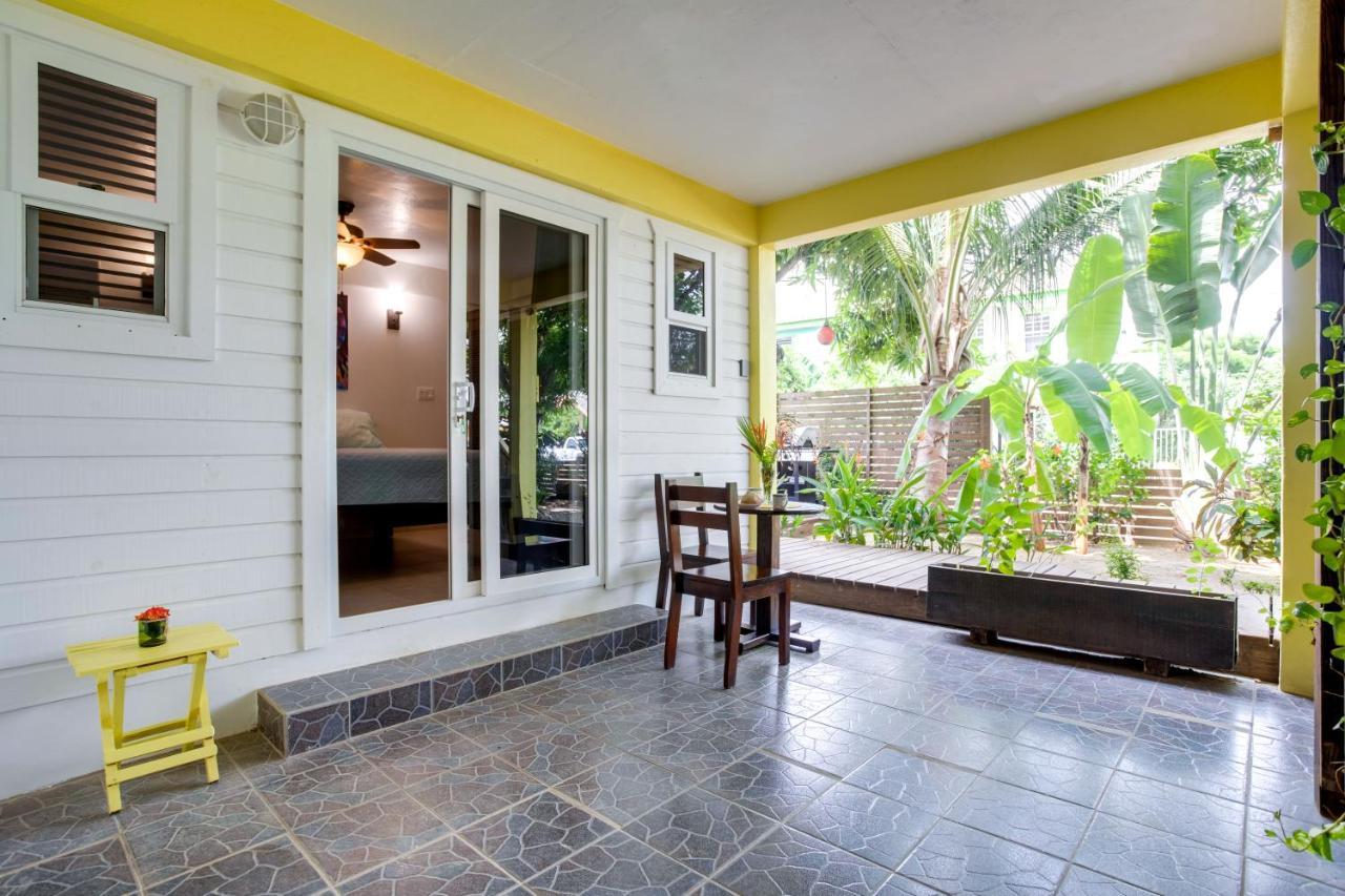 Driftwood Gardens Guesthouse Placencia Ngoại thất bức ảnh